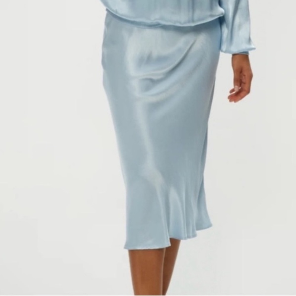 NWT Michael Stars Lela Bias Cut MIDI Satin Skirt in Color Fountain Size Small